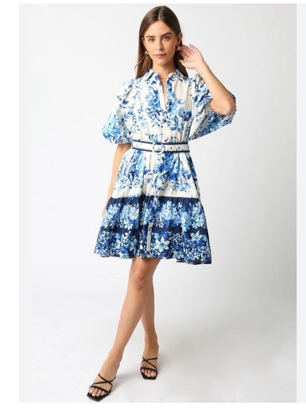 Olivaceous blue and white floral button up belted puff sleeve dress, size Medium - Picture 10 of 10